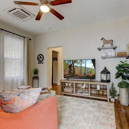 Mountain Bungalow-Walk To Downtown/Biker'S Dream! Hot Springs Exterior foto