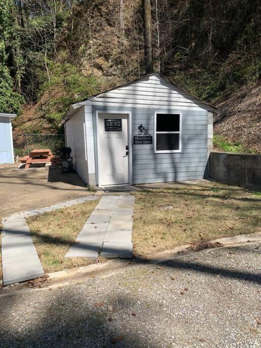 Mountain Bungalow-Walk To Downtown/Biker'S Dream! Hot Springs Exterior foto